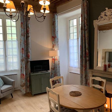 Appartement De Charme Dans Le Coeur Historique D'Юзес Екстер'єр фото