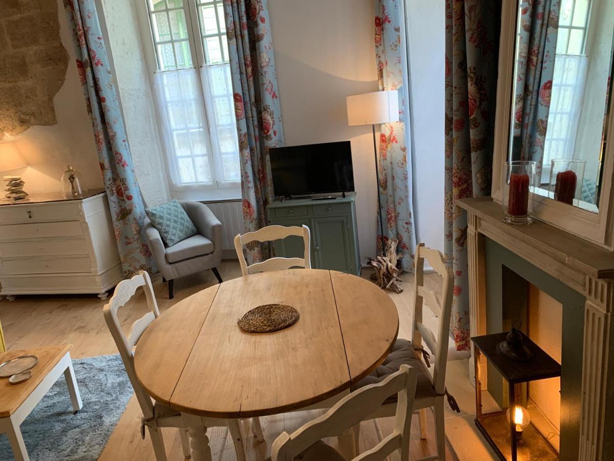 Appartement De Charme Dans Le Coeur Historique D'Юзес Екстер'єр фото