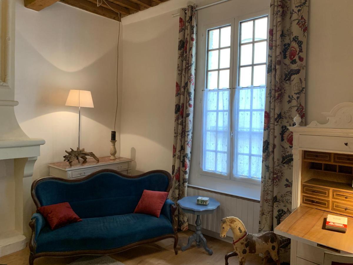 Appartement De Charme Dans Le Coeur Historique D'Юзес Екстер'єр фото